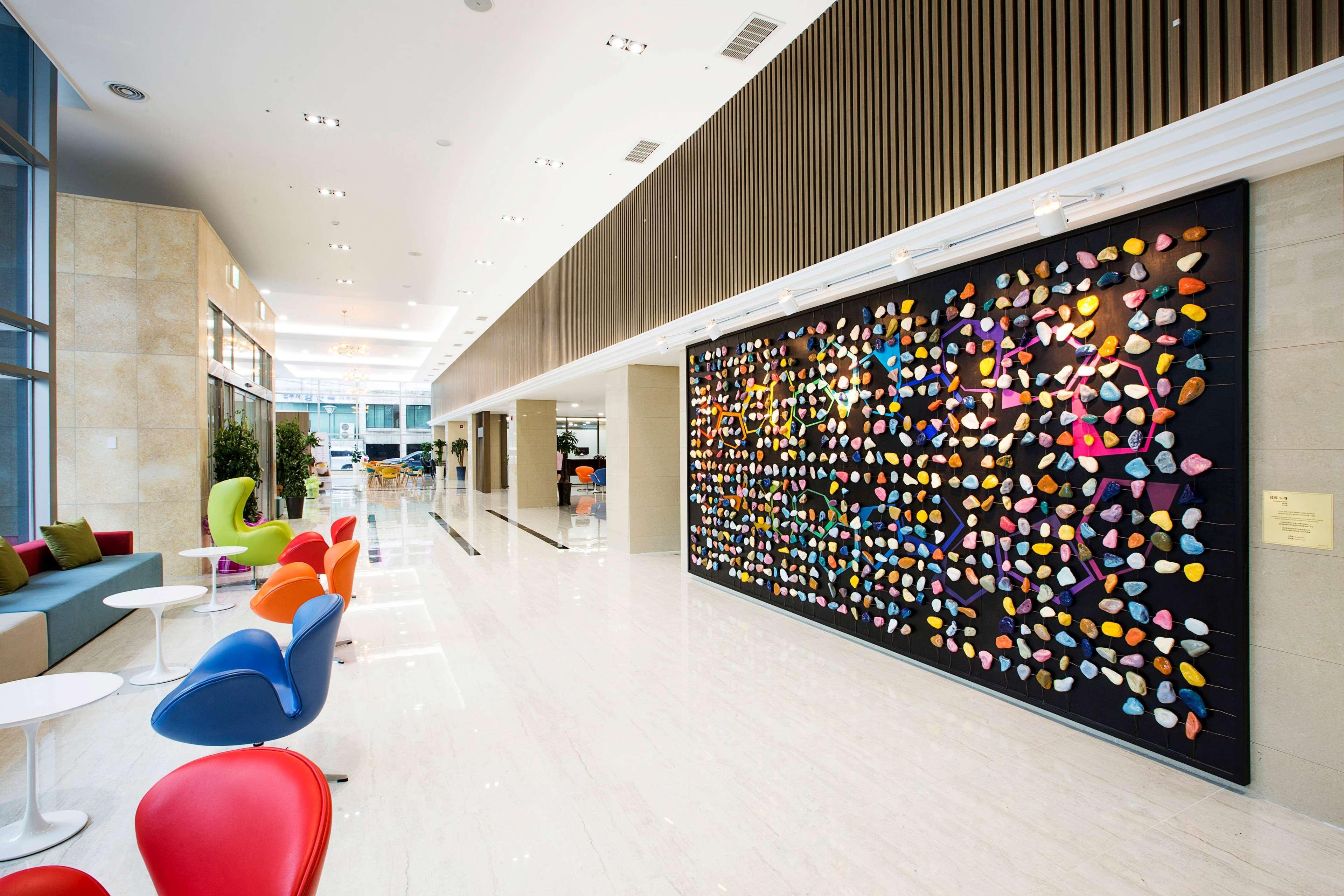รามาดา เชจู ซิตี้ฮอลล์ Hotel เมืองเชจู ภายนอก รูปภาพ
