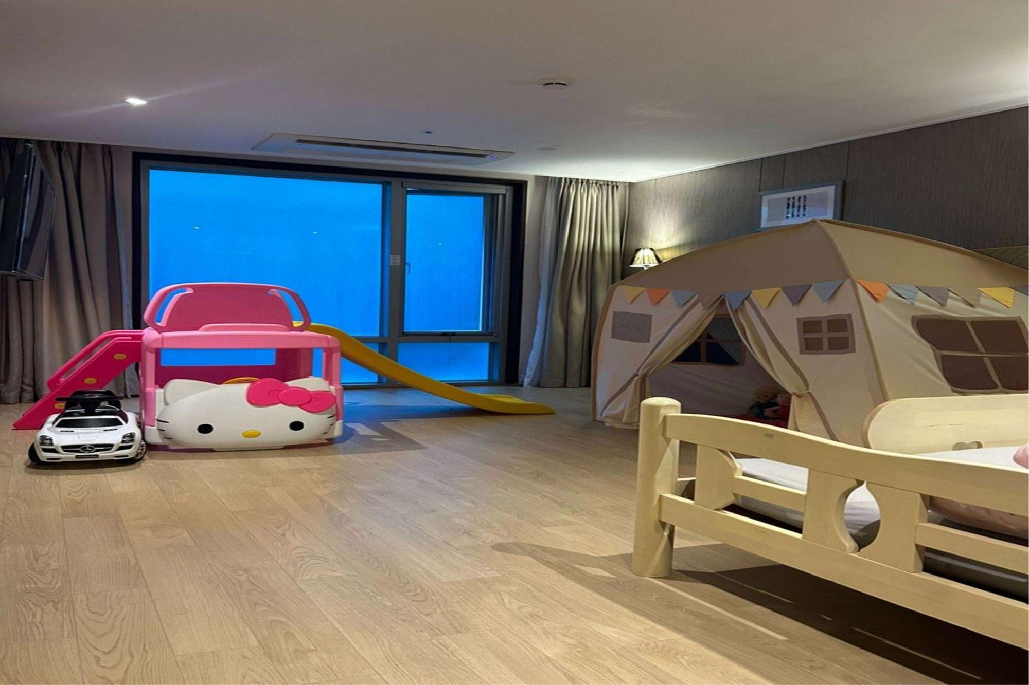 รามาดา เชจู ซิตี้ฮอลล์ Hotel เมืองเชจู ภายนอก รูปภาพ