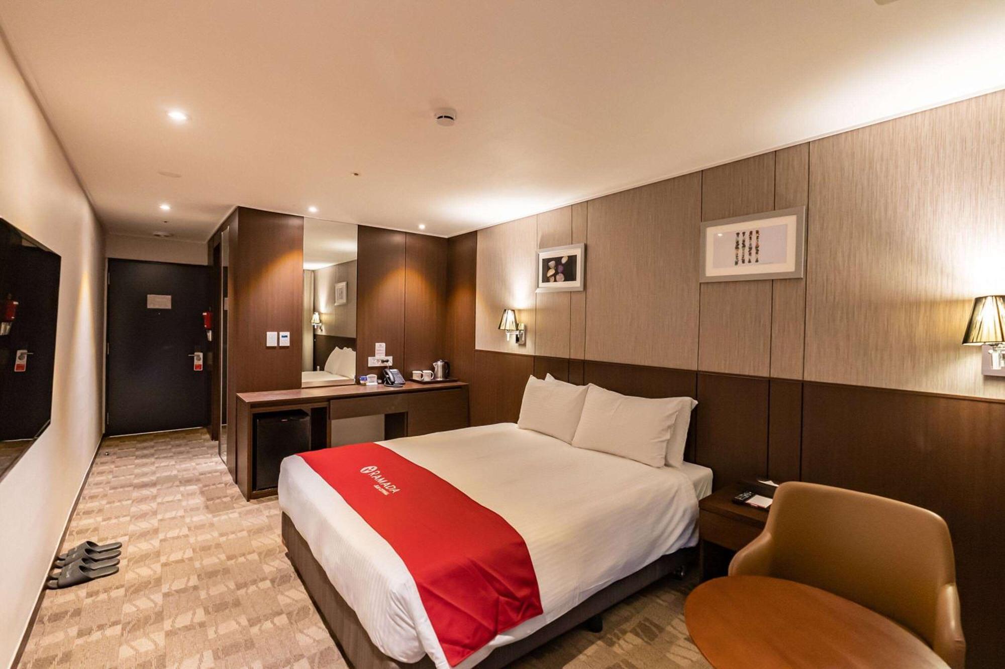 รามาดา เชจู ซิตี้ฮอลล์ Hotel เมืองเชจู ภายนอก รูปภาพ